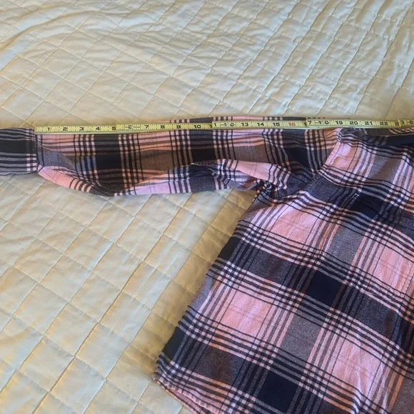 Levi's Pink and Black Plaid Shirt - Picture 6 of 8